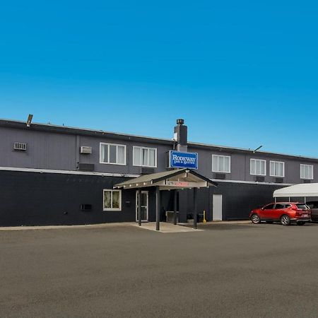 Rodeway Inn & Suites Sidney Historic Downtown I-80 Exterior photo